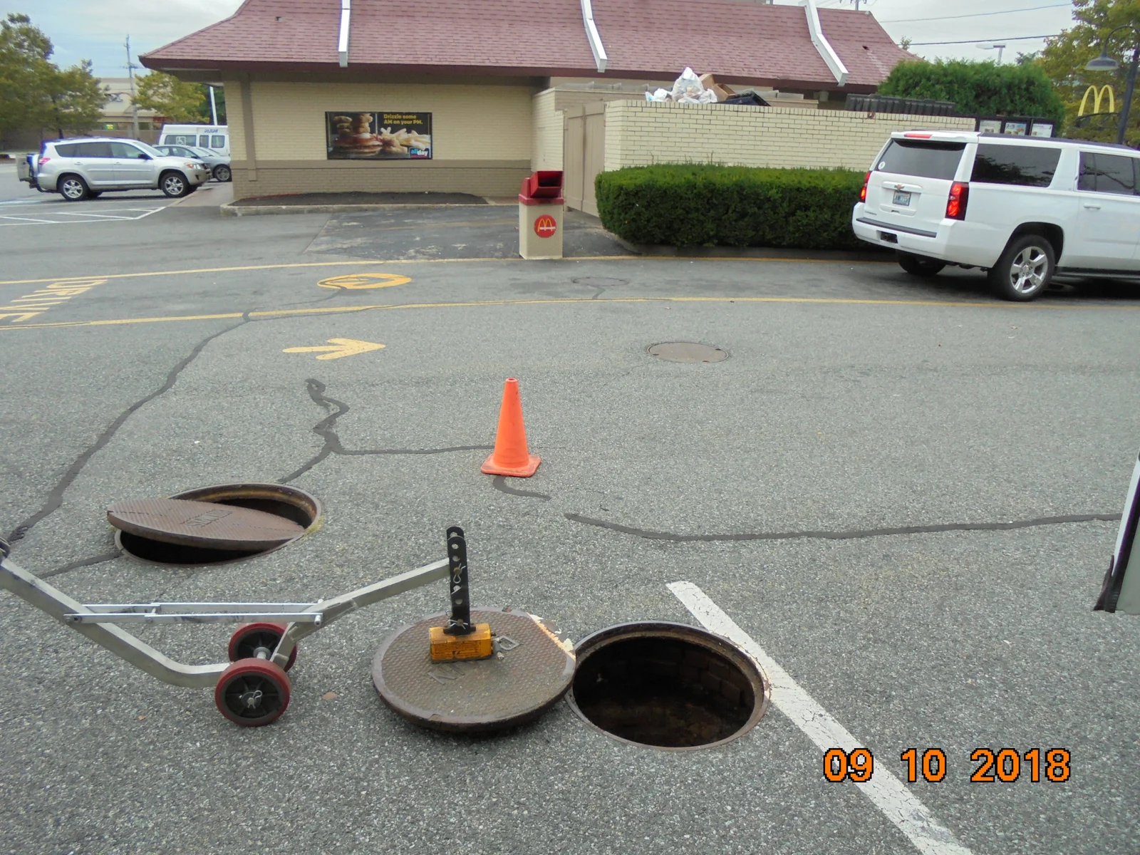 Manhole Lifter