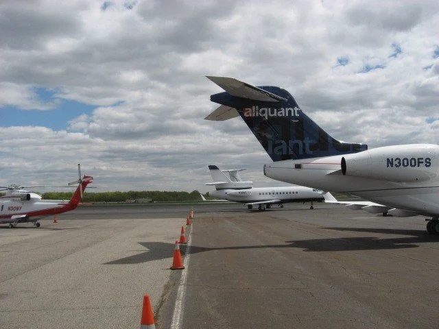 projects infrastructure teterboro airport planes