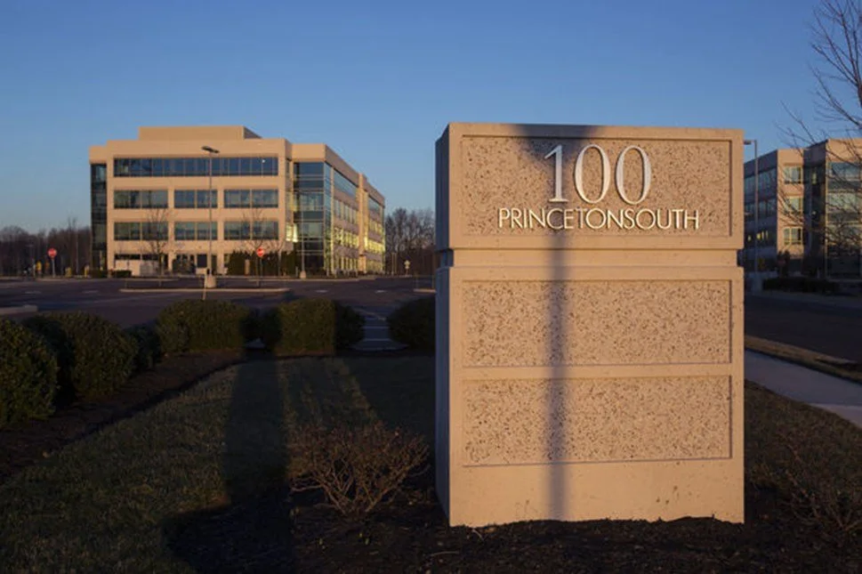 projects institutional princeton south corporate center sign